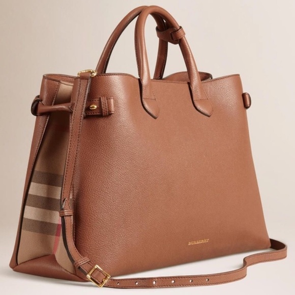 Burberry Handbags - BURBERRY Medium Banner House Check Leather Tote